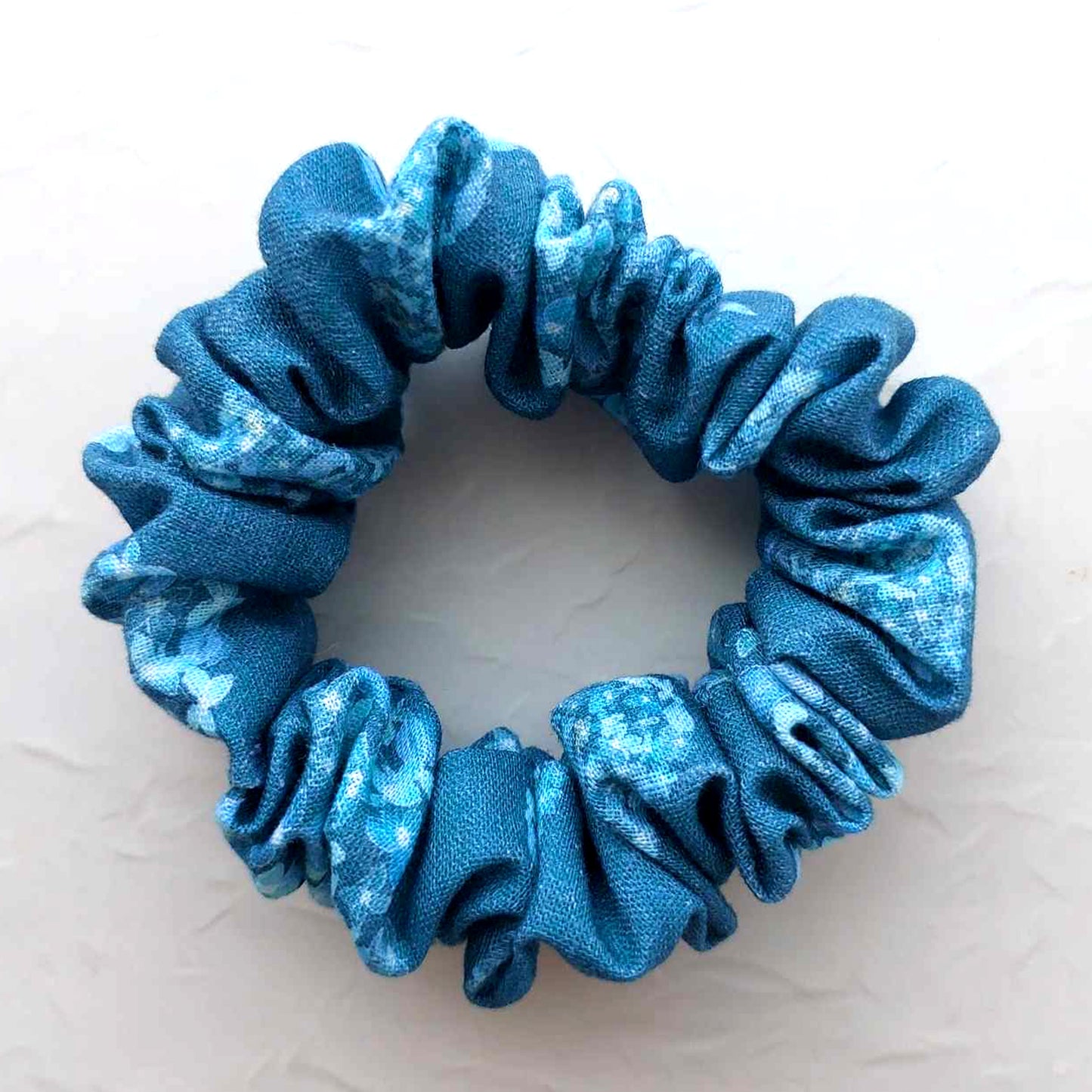 Linen Scrunchie - Blooms - ground