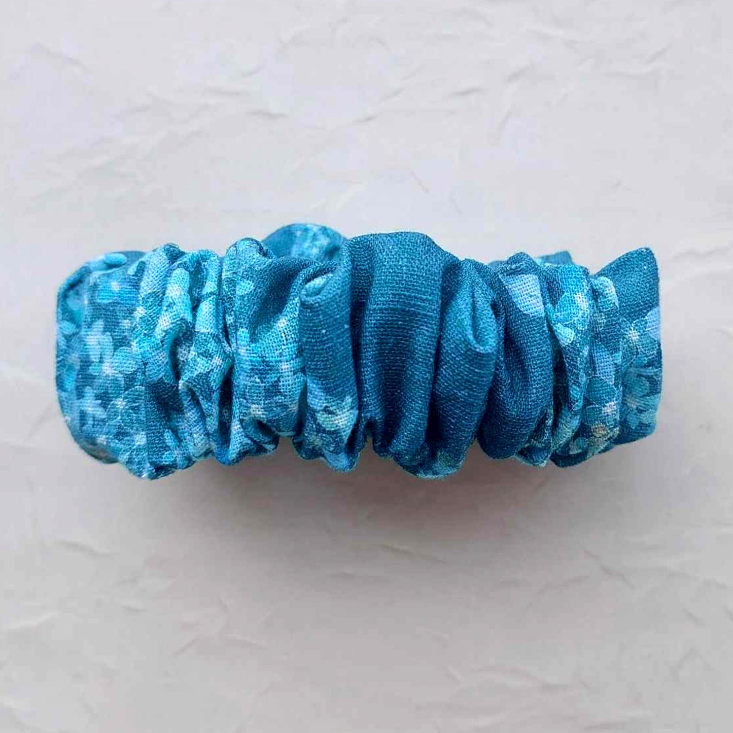 Linen Scrunchie - Blooms - ground