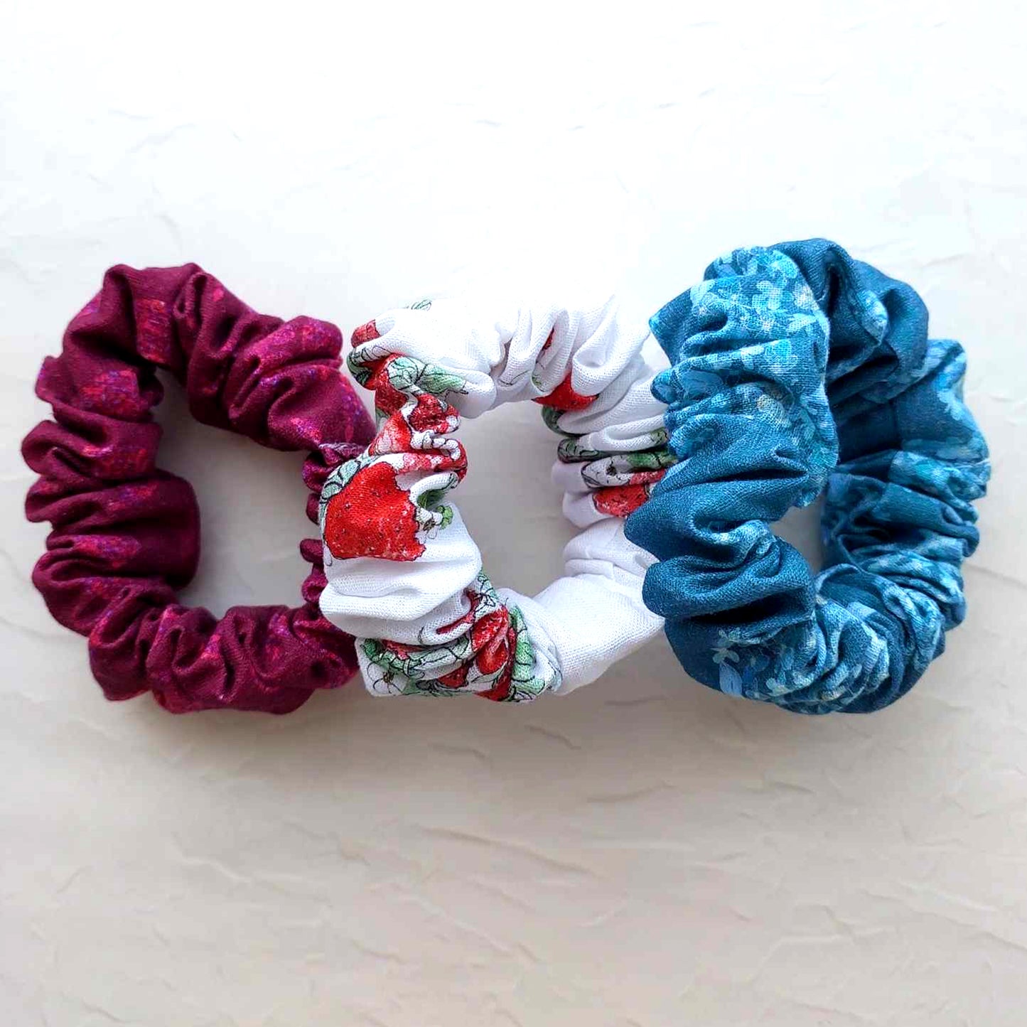 Linen Scrunchie - Blooms - berry